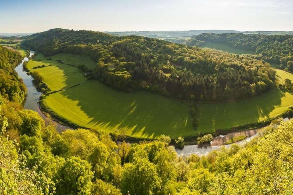 The Mill Stylish Rural Apartment With Beautiful Views Welsh Newton Common Экстерьер фото