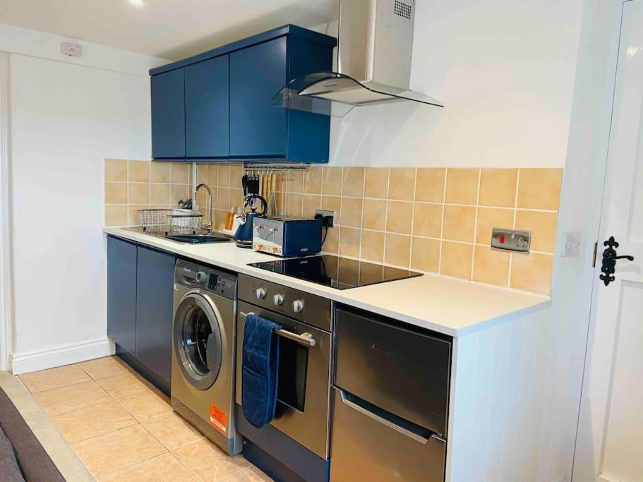 The Mill Stylish Rural Apartment With Beautiful Views Welsh Newton Common Экстерьер фото