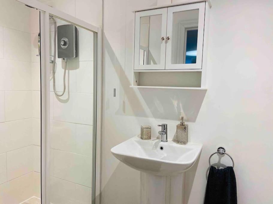 The Mill Stylish Rural Apartment With Beautiful Views Welsh Newton Common Экстерьер фото